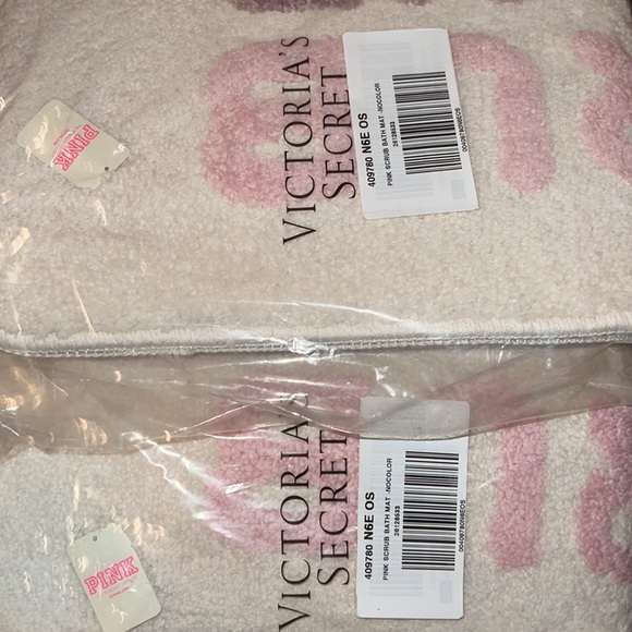 NEW! Victoria's Secret PINK Bath Mat - Picture 2 of 4